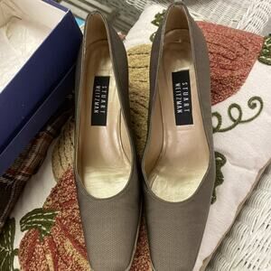 Vintage Stuart Weitzman Square Toe & Heel army green Pumps Size 9 B